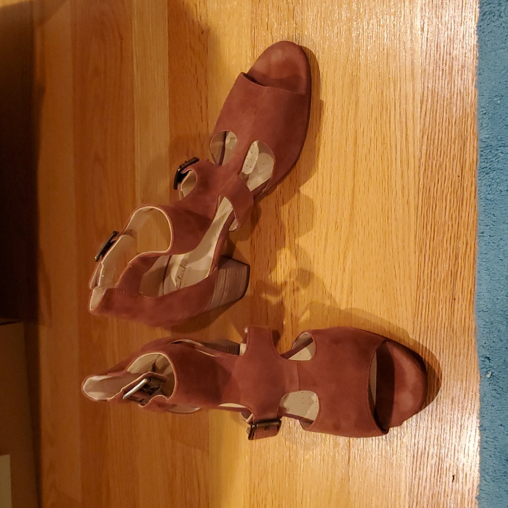 Clarks Suede Leather Brown Sandals...Like New